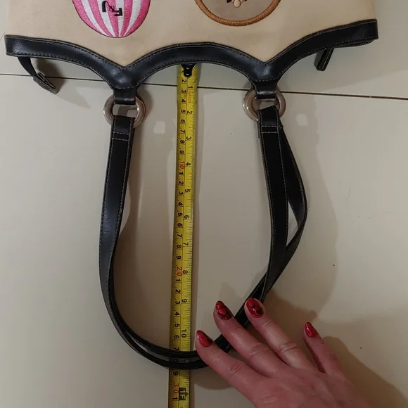 Frankie and Johnnie Dainty Vintage Shoulder Bag - Picture 12 of 16